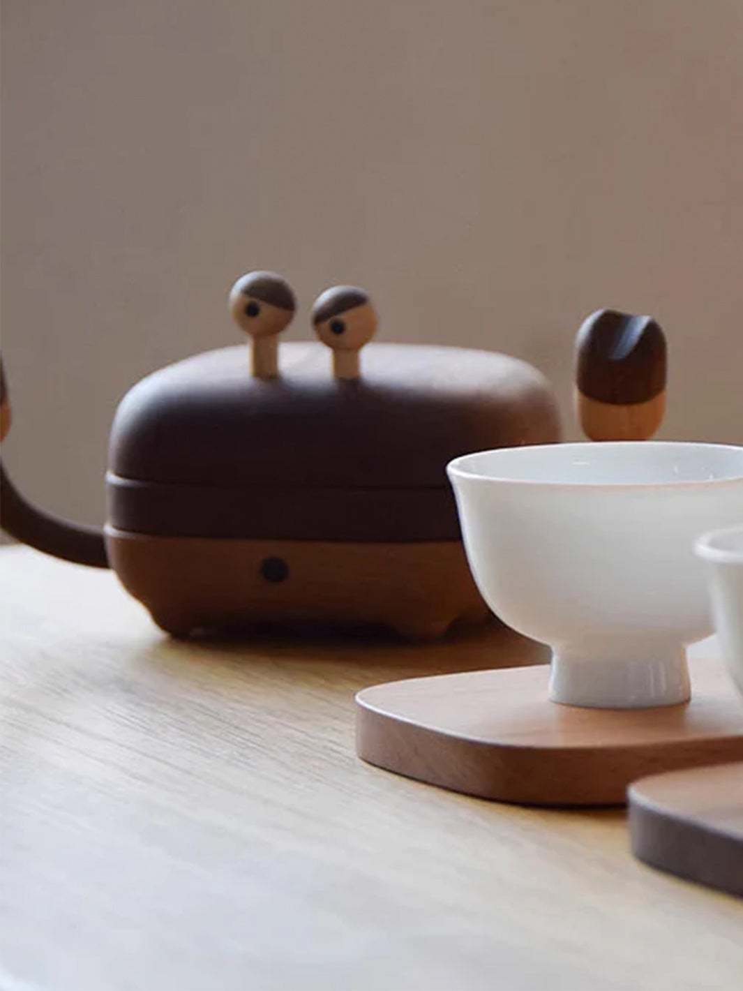 Crab Wooden Coaster Set with Holder – Handmade Table Decor