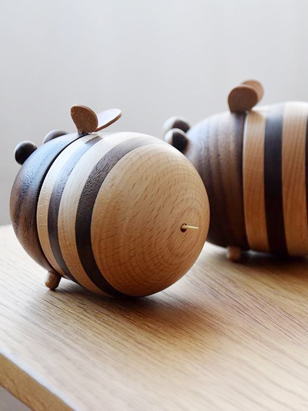 Handcrafted Bee Toothpick Holder in Black Walnut Wood – Wooden Toothpick Dispenser